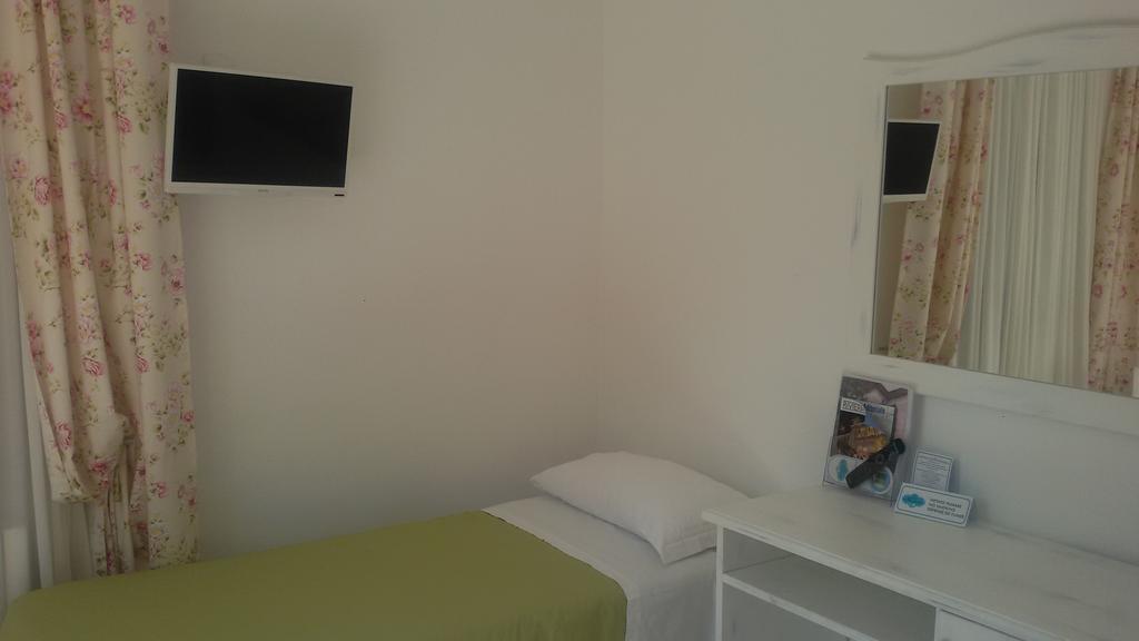 Hotel La Scogliera 博尔迪盖拉 外观 照片