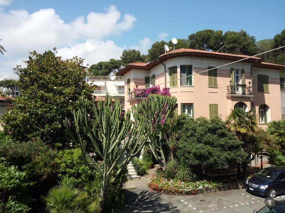 Hotel La Scogliera 博尔迪盖拉 外观 照片